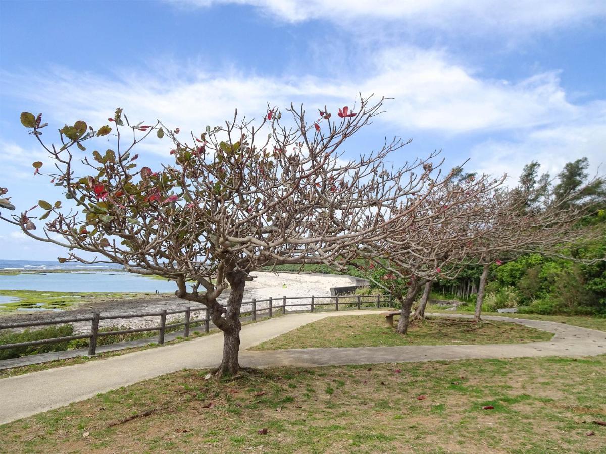 Minshuku Itoman Bettei Goyukkuri Hotel Buitenkant foto